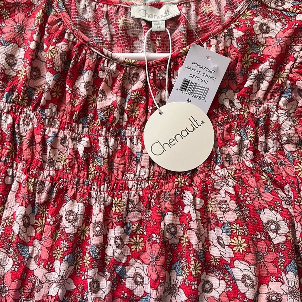 💖New Listing! Chenault Coral floral crew neck blouse with bodice shirring - Picture 4 of 4